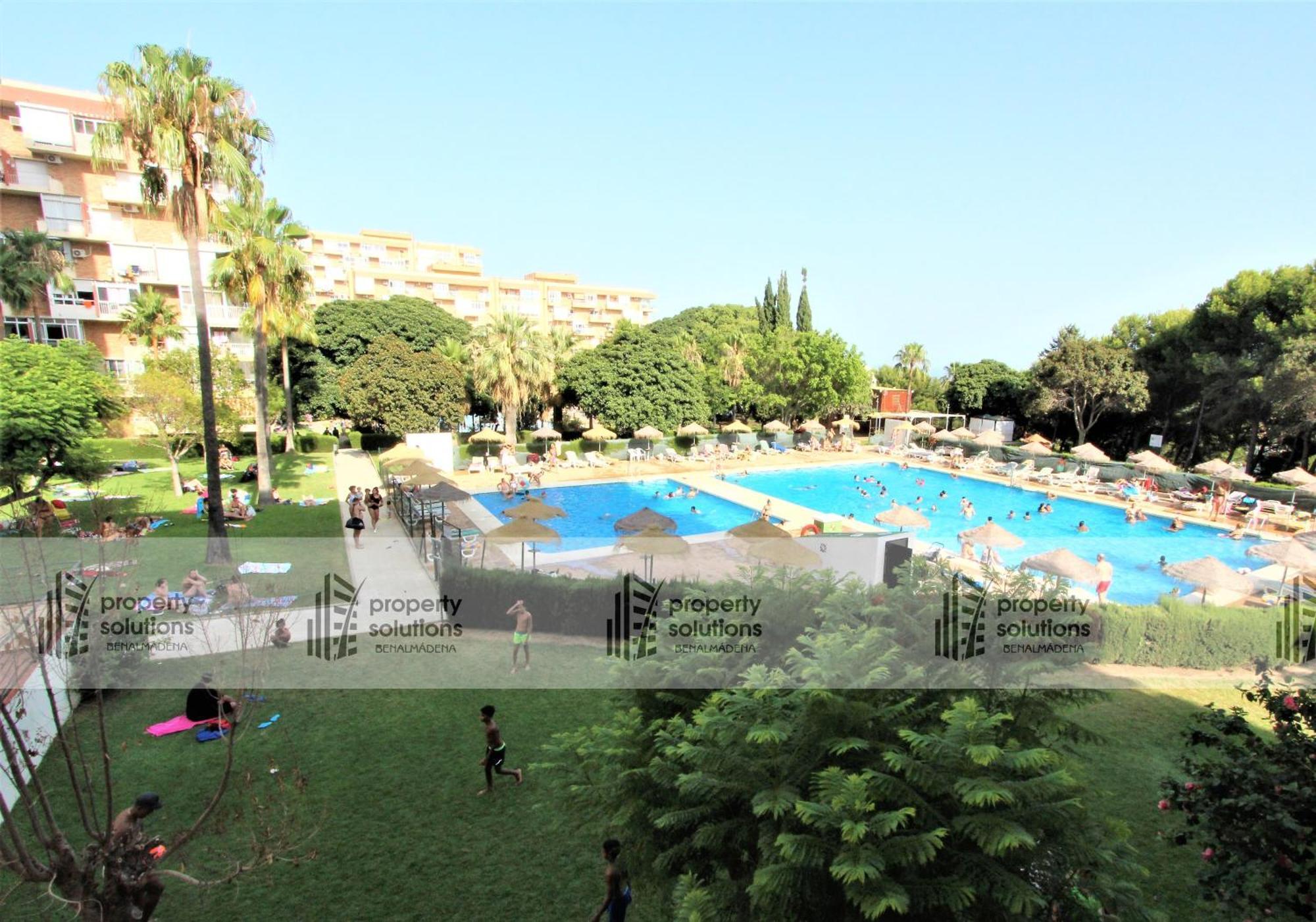 645 Aguila Apartamentos - Vista Al Mar - Cerca De Tren, Restaurantes, Tiendas - Playa A 10 Min Caminando Бенальмадена Екстер'єр фото